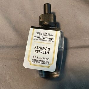 Renew & Refresh wallflower